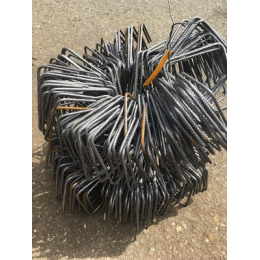 Třmínek z betonářské oceli průměru 6 mm